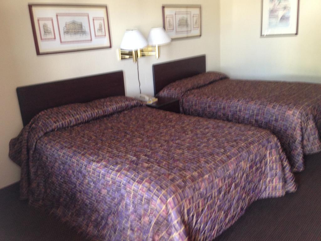 Scottish Inns Джонсборо Номер фото